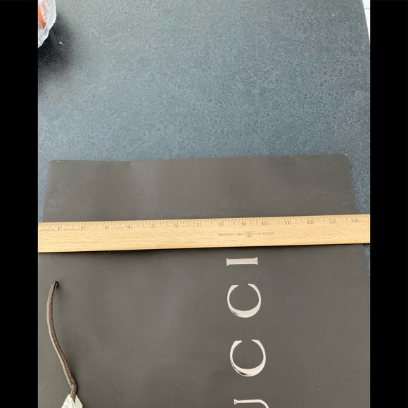 Gucci New Unused Authentic 2013 Gucci shopping bag.  19 by 14.  X Large - Picture 4 of 5